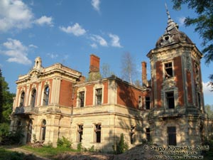 Львовщина. Село Тартаков. Фото. Дворец в Тартакове. Вид с юго-запада (со стороны парка).
