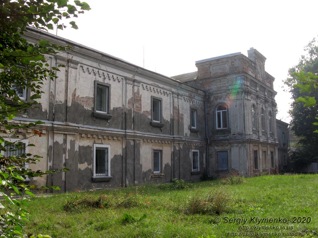 Житомирская область, Любар. Фото. Фасад дворца графини Понинской, XIX век.