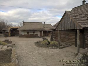 Хортица. Фото. Историко-культурний комплекс «Запорожская Сечь».