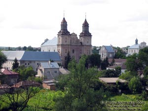 Збараж. Вид на монастырь и костел Бернардинов с ул. Б. Хмельницкого.