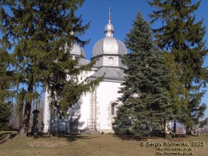 Подолье, Тернопольская область. Старый Збараж. Фото. Церковь Преображения Господня (Преображенская церковь) на Чернечей горе, памятник архитектуры 1600 года.