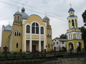 Жолква. Фото. Храм Святых Апостолов (1991-1993 годы).