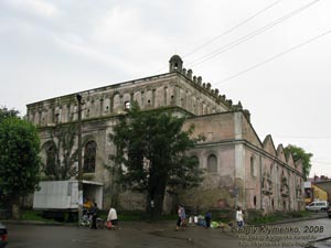 Жолква. Фото. Синагога, 1692 год (ул. Запорожская, 8). Вид с севера.