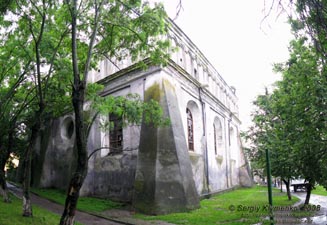 Жолква. Фото. Синагога, 1692 год (ул. Запорожская, 8). Вид с северо-восточного угла.