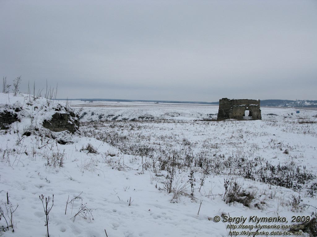 Подолье. Жванец. Фото. Руины Жванецкого замка XV-XVII веков. Вид с юга.