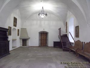 Львовская область. Золочев. Фото. Золочевский замок. В музее. Экспозиция на первом этаже Большого дворца.