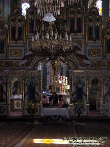 Львовская область. Золочев. Фото. Воскресенская церковь, памятник архитектуры 1604 года; иконостас церкви.