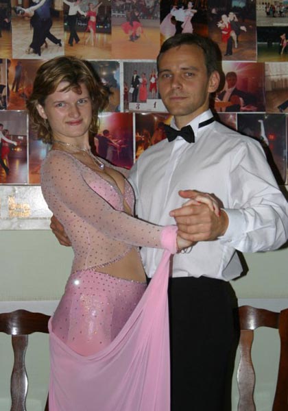 В мире танцев (из альбома «Dance it's style of life»).