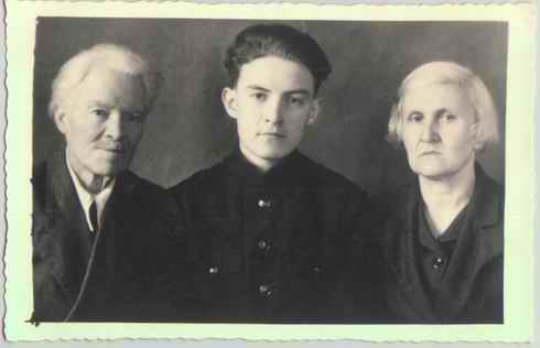 Клименко Сава, Юрій, Марія (Любинська), 1946р
